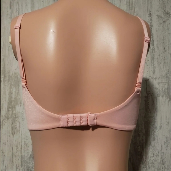 Victoria's Secret Perfect Shape push-up bra - Picture 8 of 9
